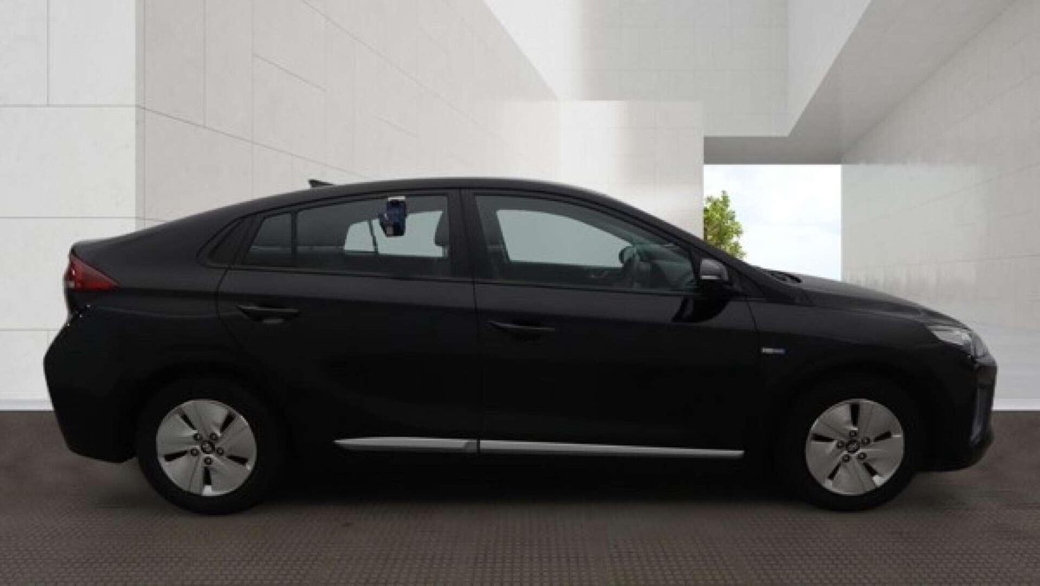 Hyundai Ioniq 2020 - Cars