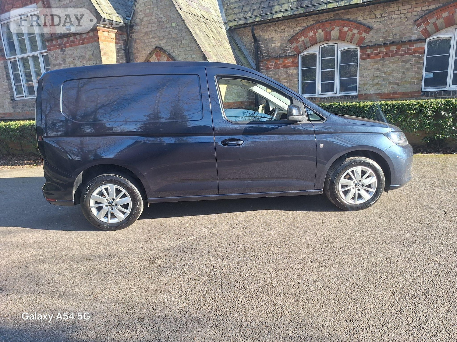 Volkswagen Caddy 2022 - Vans & Commercial Vehicles