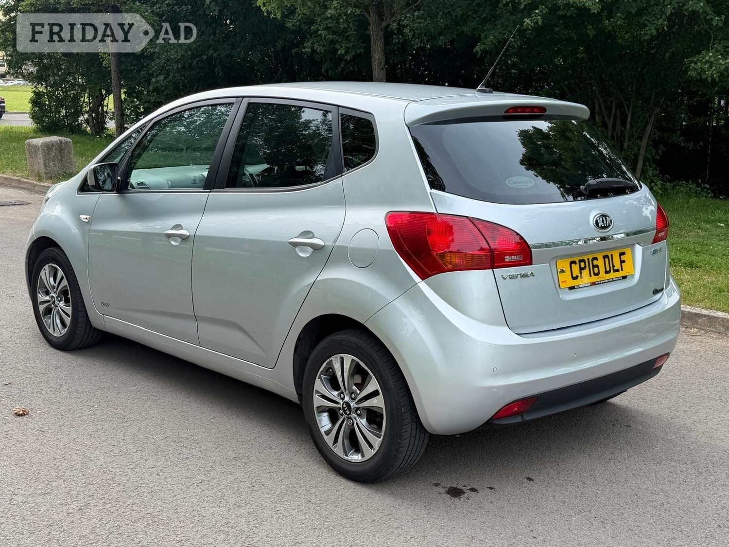 Kia Venga 2016 - Cars in Cardiff