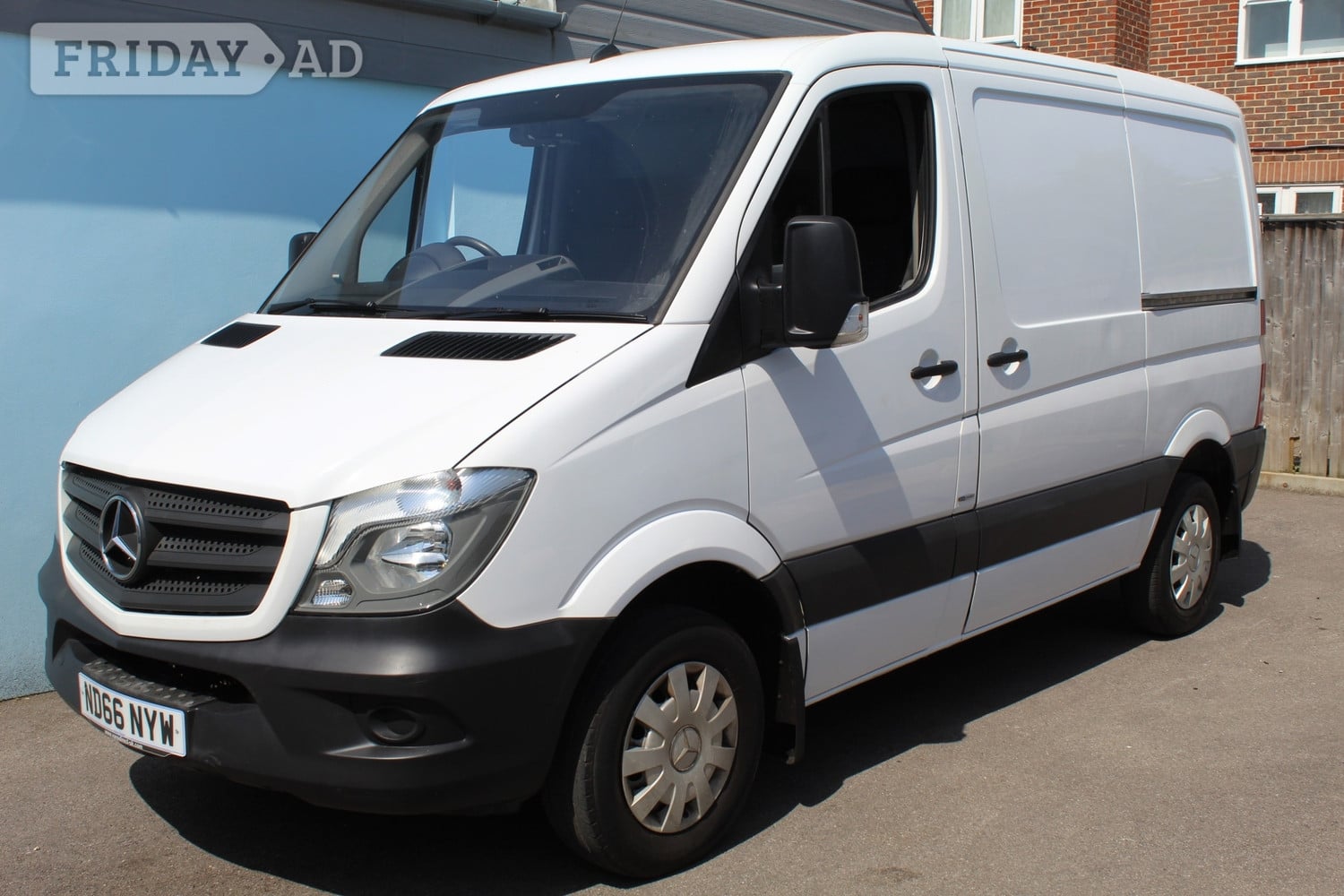 Mercedes-Benz Sprinter 2016 in Southampton