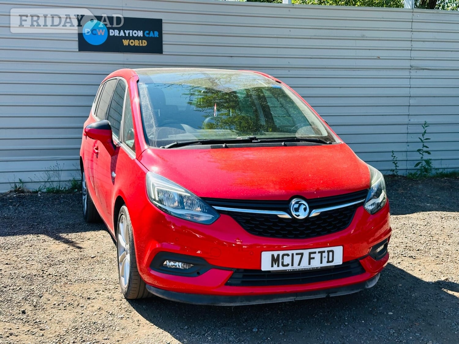 Vauxhall Zafira Tourer 2017 in Hillingdon