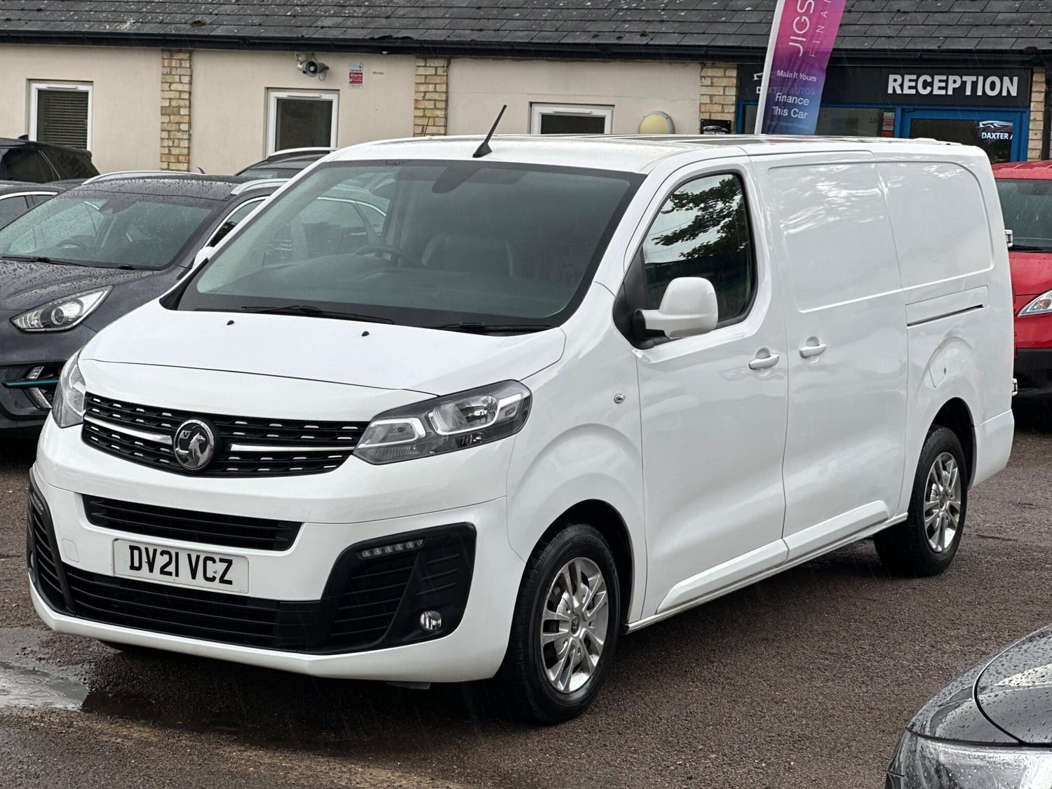 [ berth ]Vauxhall Vivaro