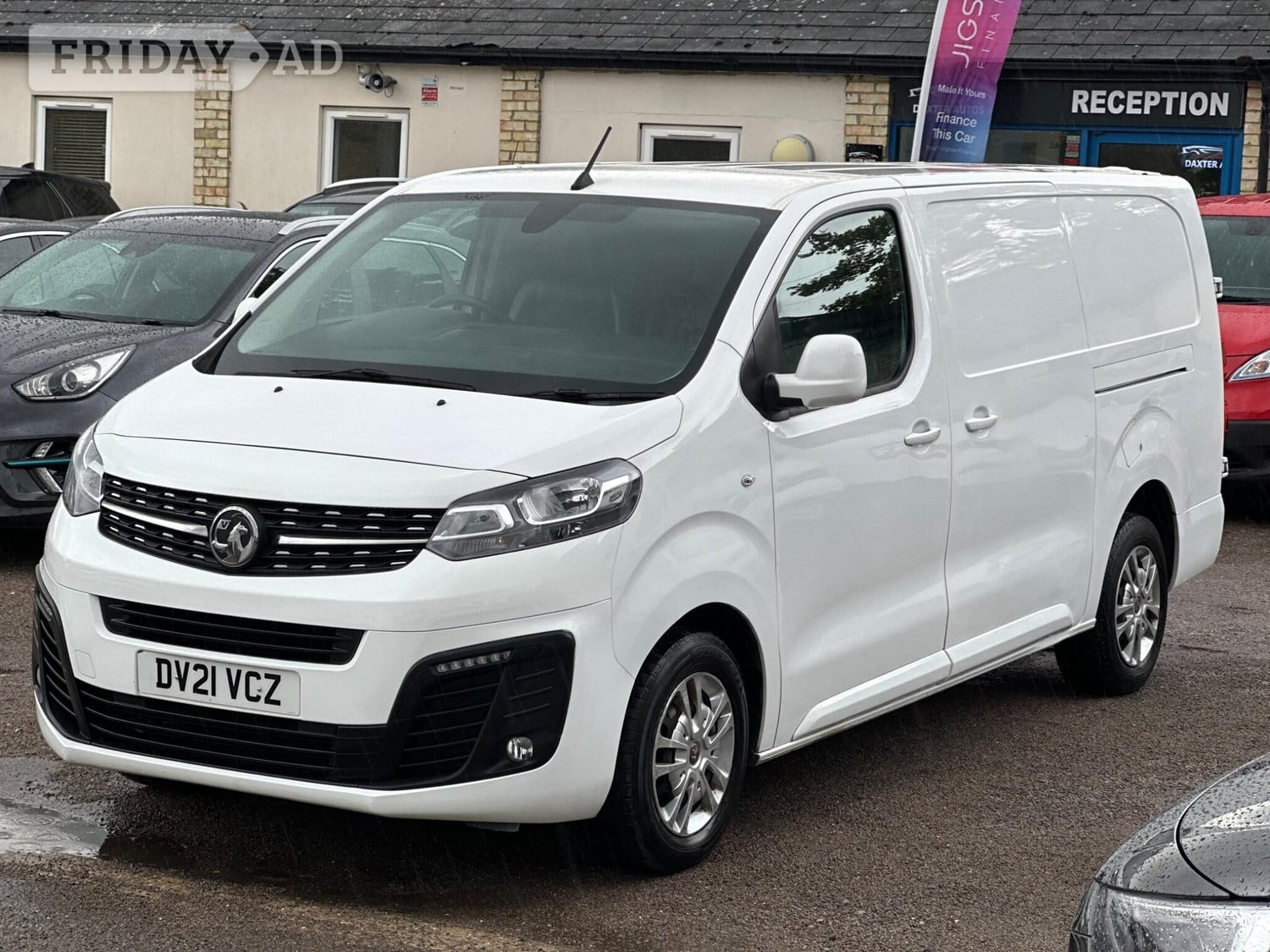 [ berth ]Vauxhall Vivaro