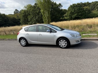 Vauxhall Astra 2012
