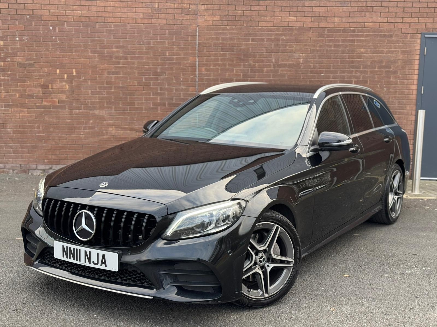 [ berth ]Mercedes-Benz C Class