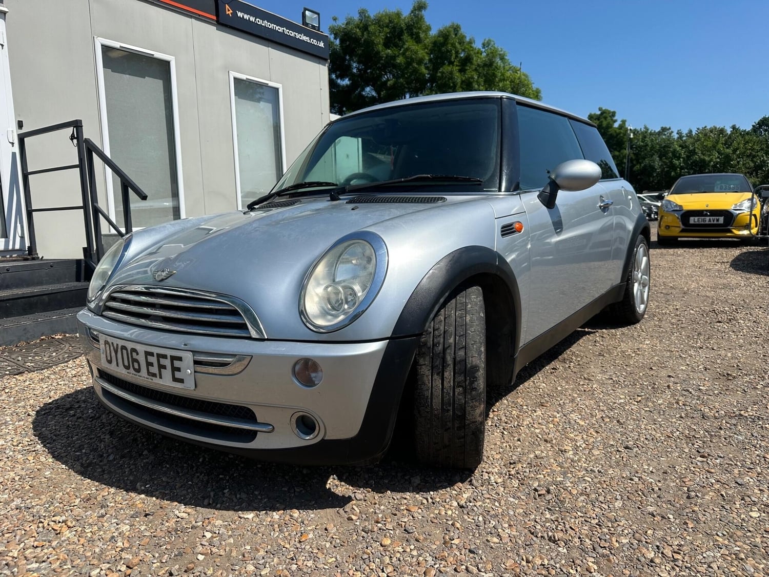 [ berth ]Mini Hatch