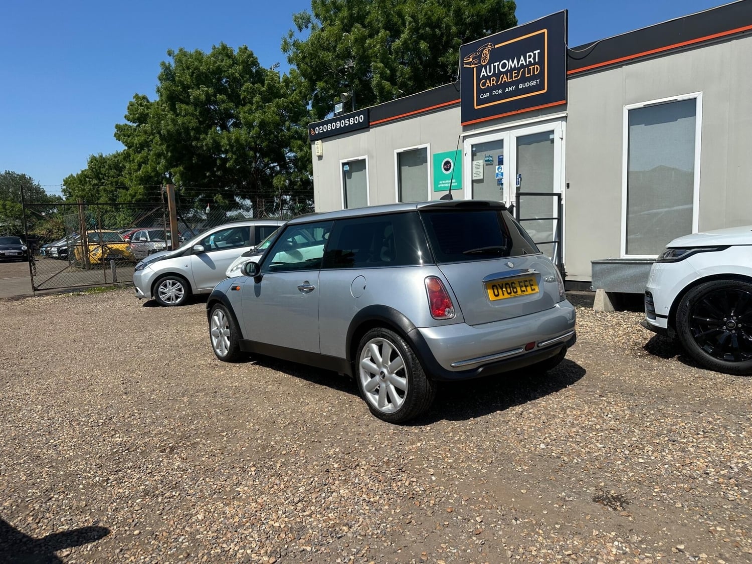 Mini Hatch 2006 - Cars in Sunbury-On-Thames