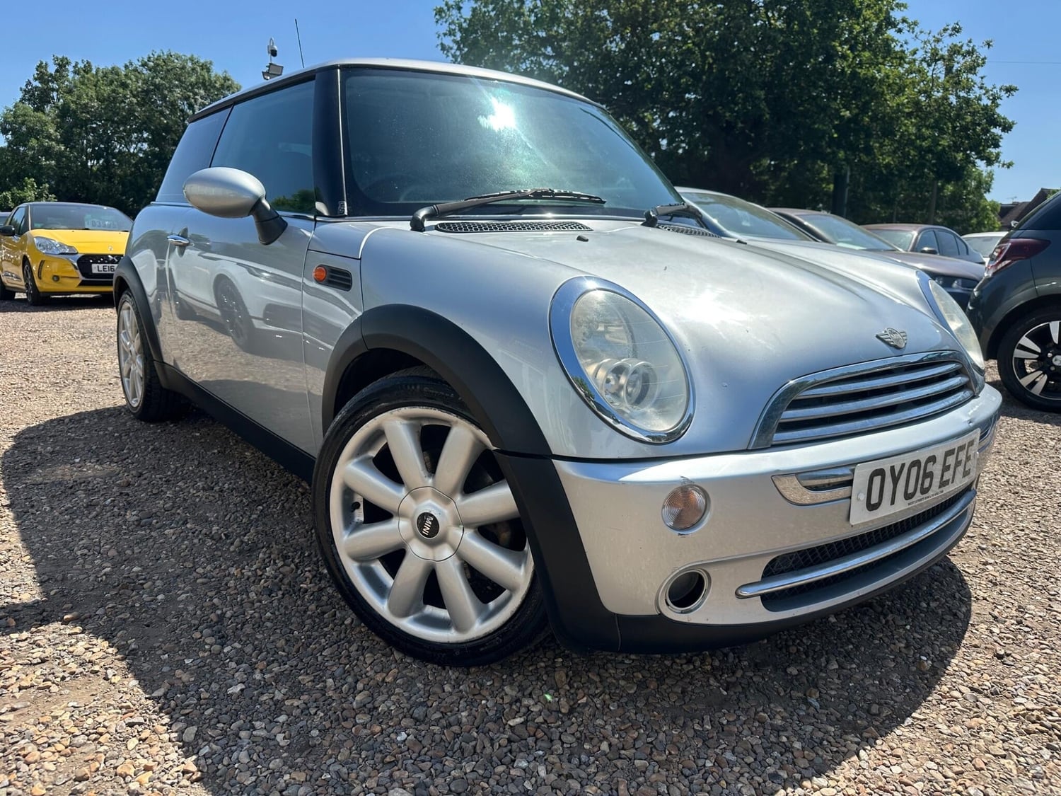 Mini Hatch 2006 - Cars
