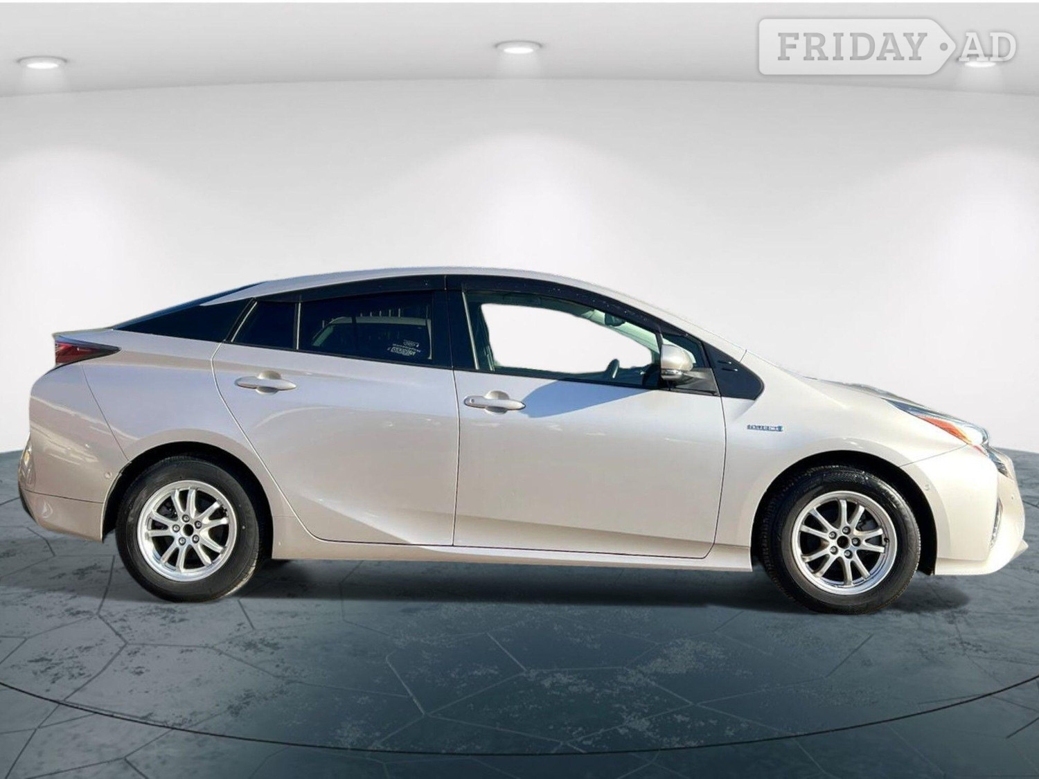 [ berth ]Toyota Prius