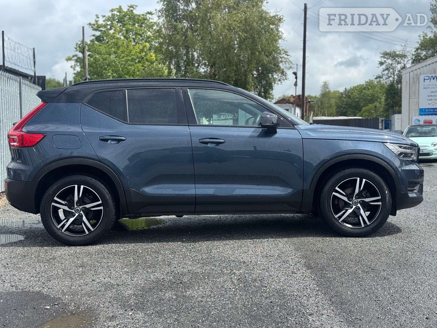 Volvo XC40 2022 - Cars