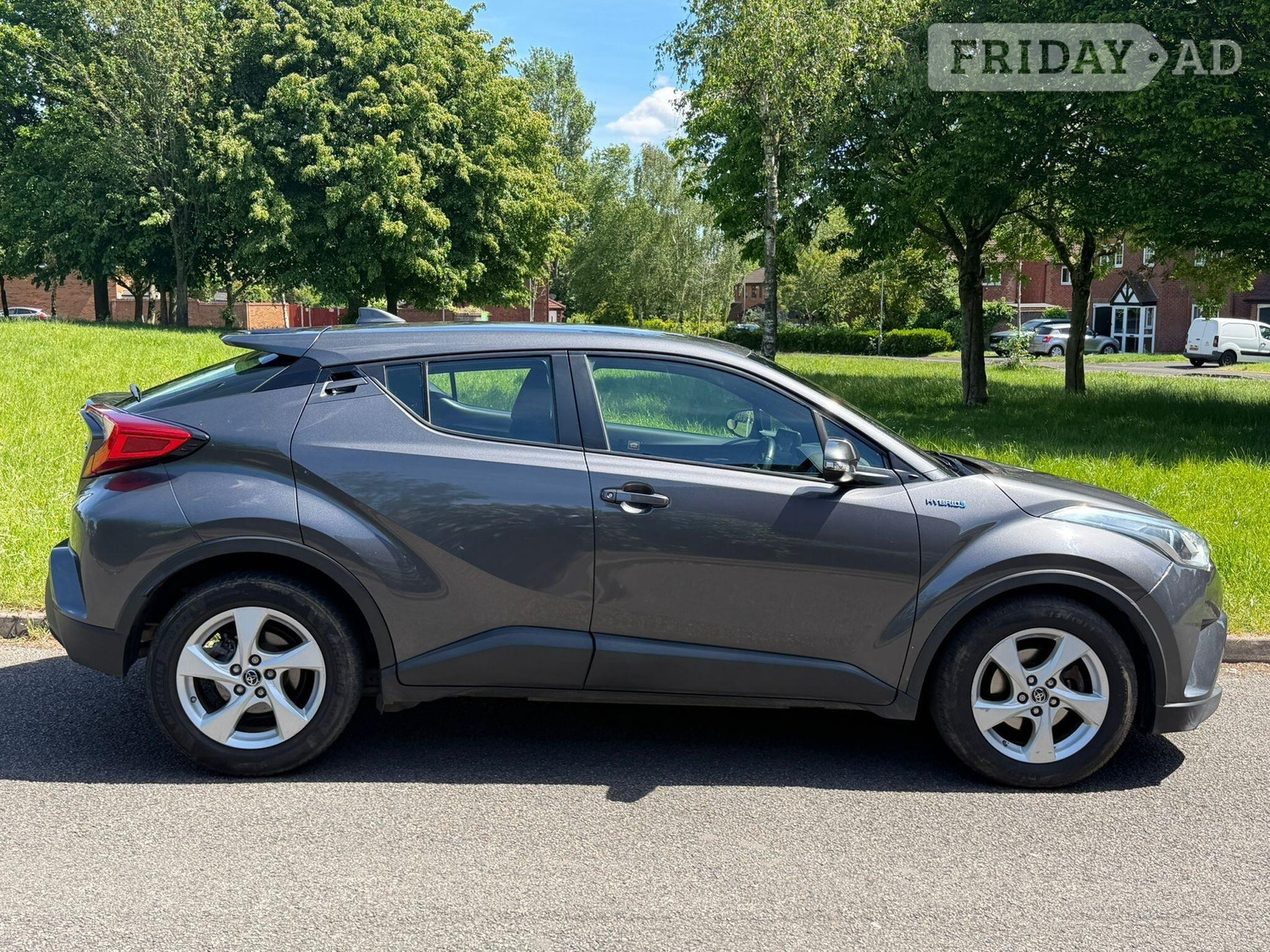 Toyota C-HR 2017 - Cars in Birmingham