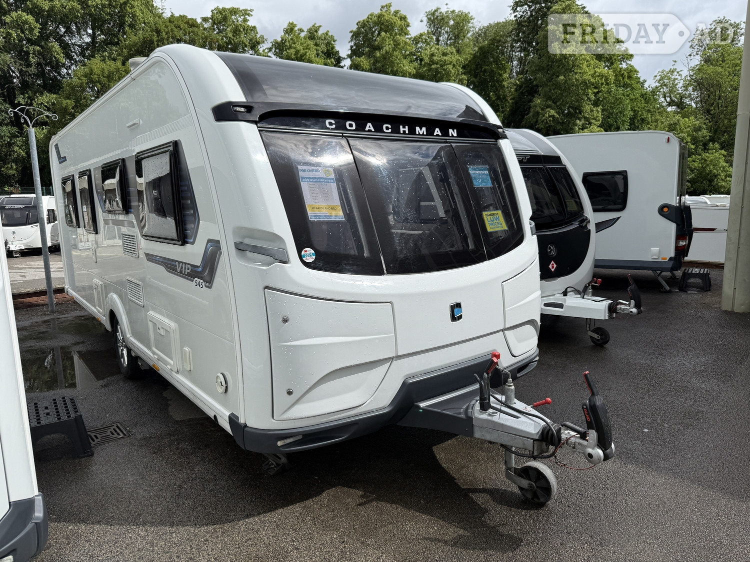 [4 berth ]Coachman VIP 545