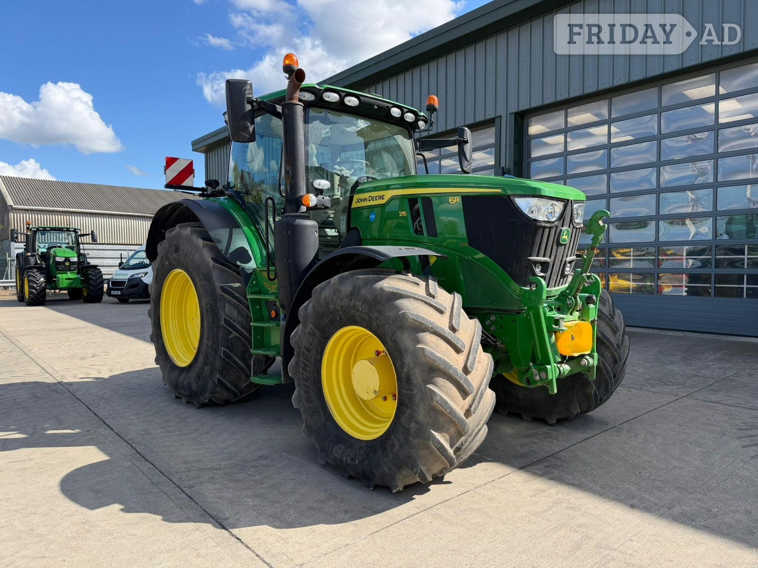 [ berth ]John Deere 6R 215