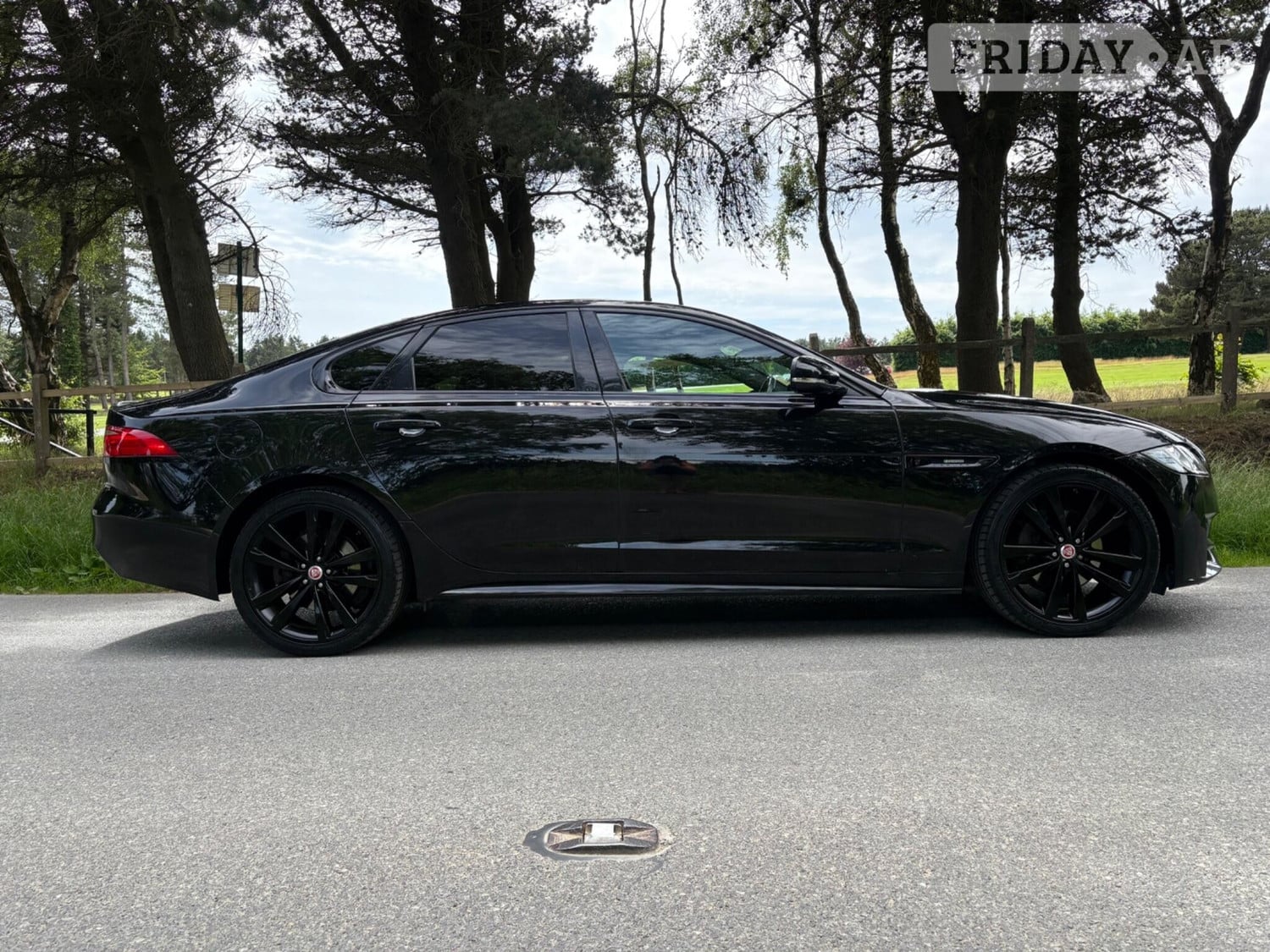 Jaguar XF 2017 - Cars