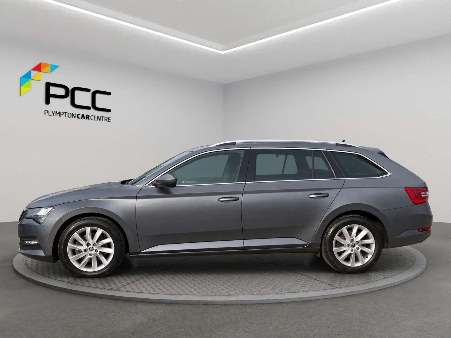 Skoda Superb 2022 - Cars