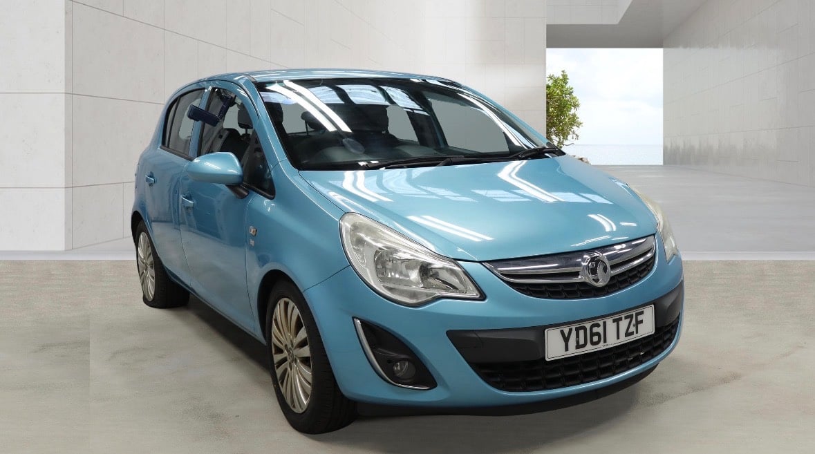 Vauxhall Corsa 2011 - Cars in Lochgelly