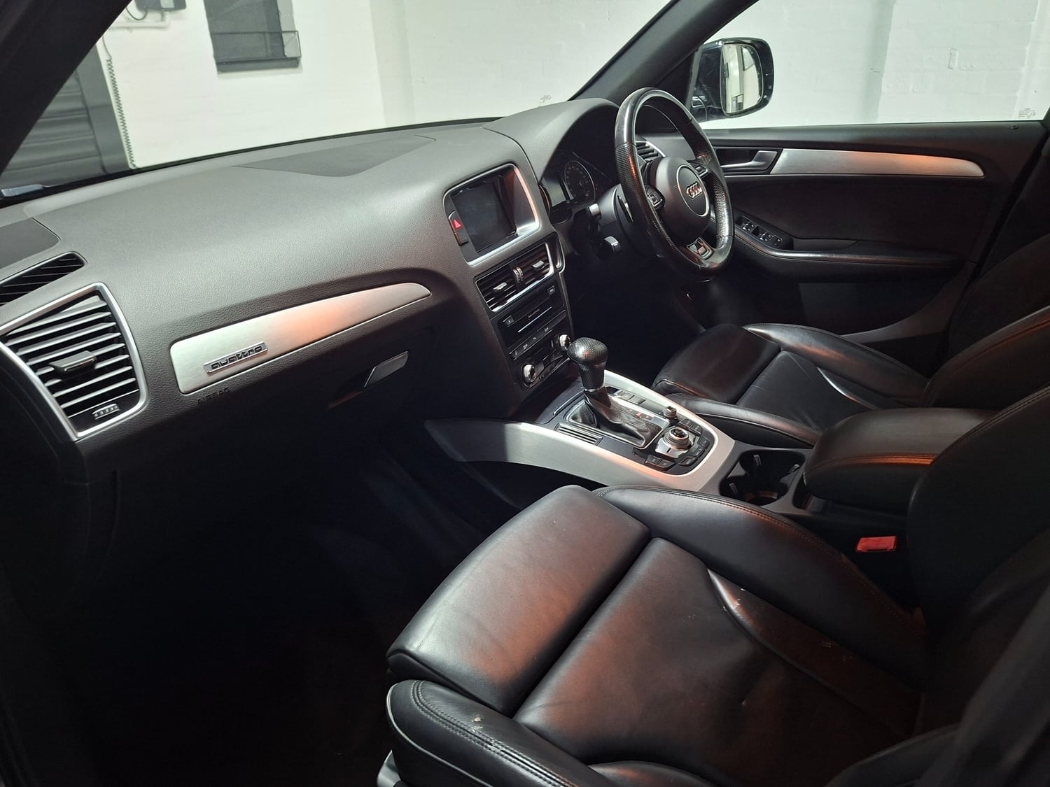 [ berth ]Audi Q5