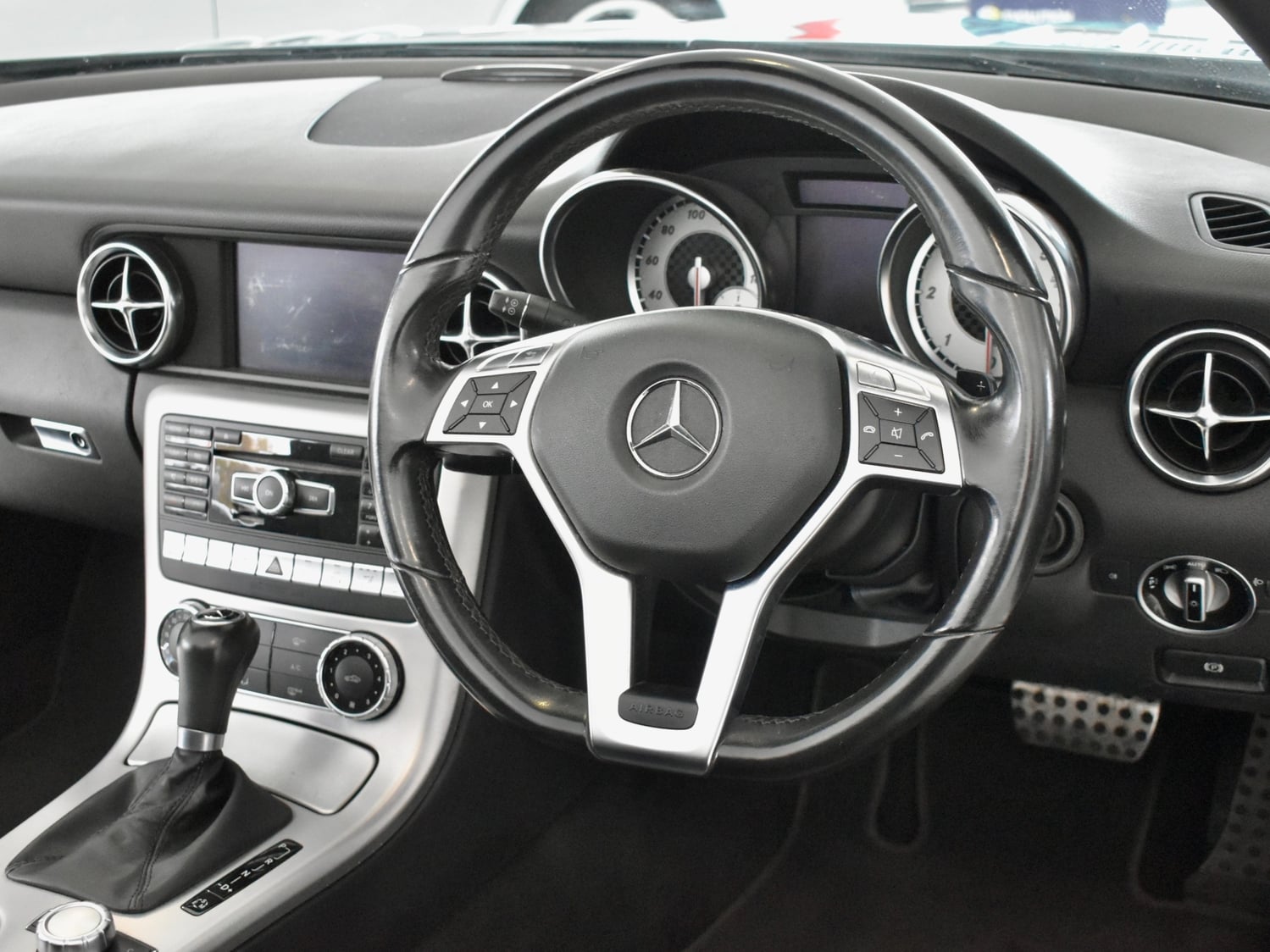 [ berth ]Mercedes-Benz SLK