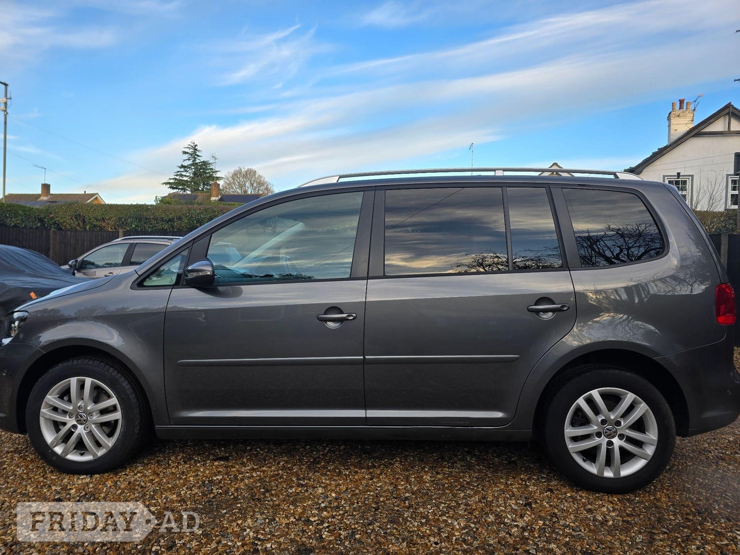 Volkswagen Touran Aldershot