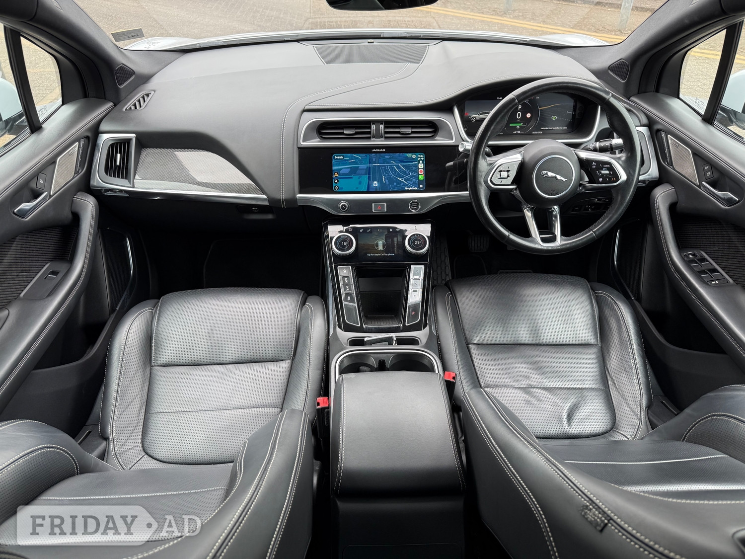 [ berth ]Jaguar I-Pace