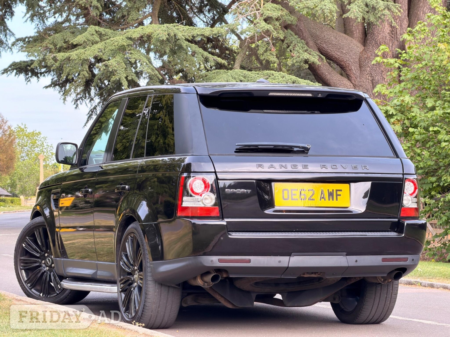[ berth ]Land Rover Range Rover Sport