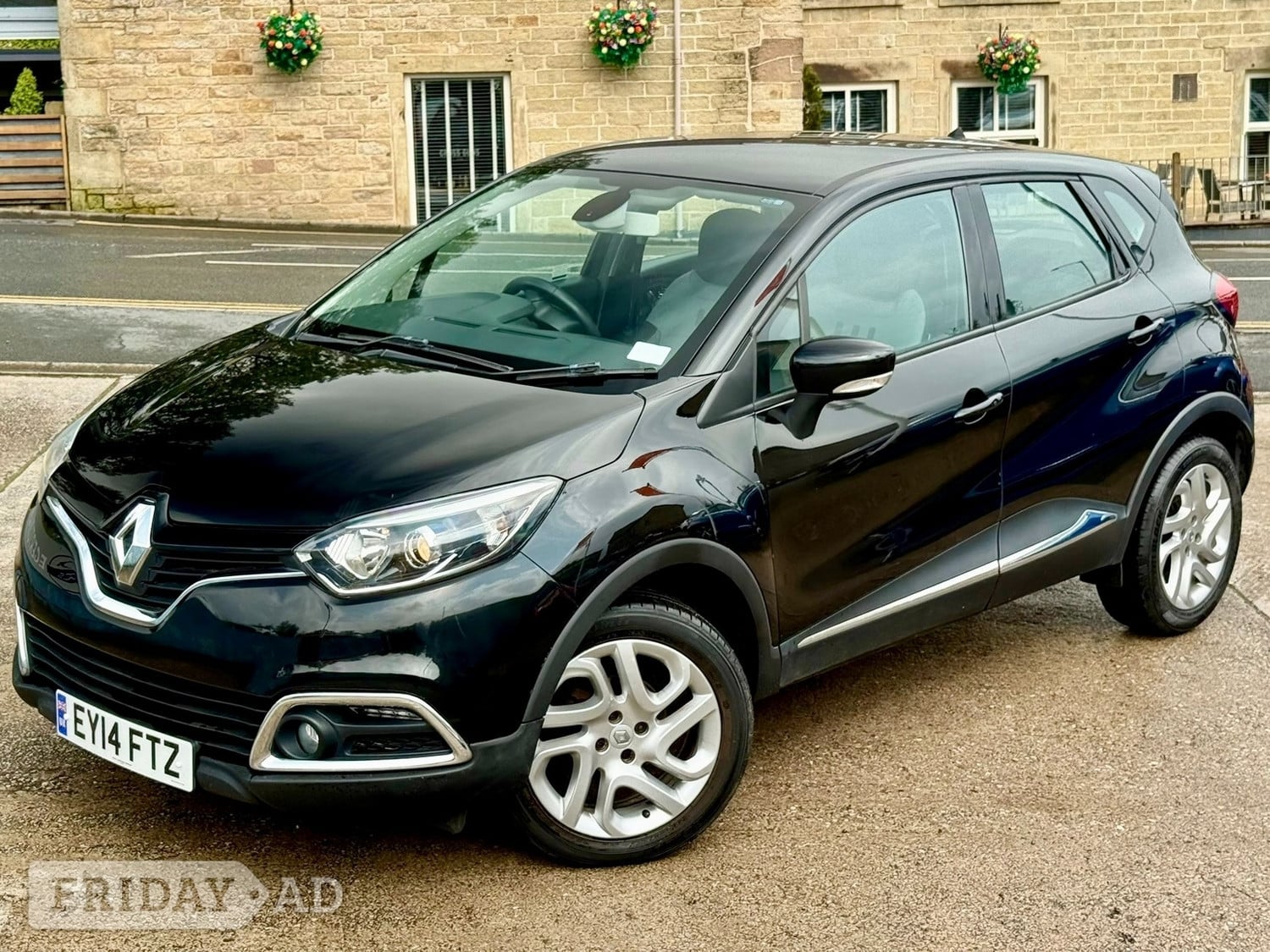 [ berth ]Renault Captur