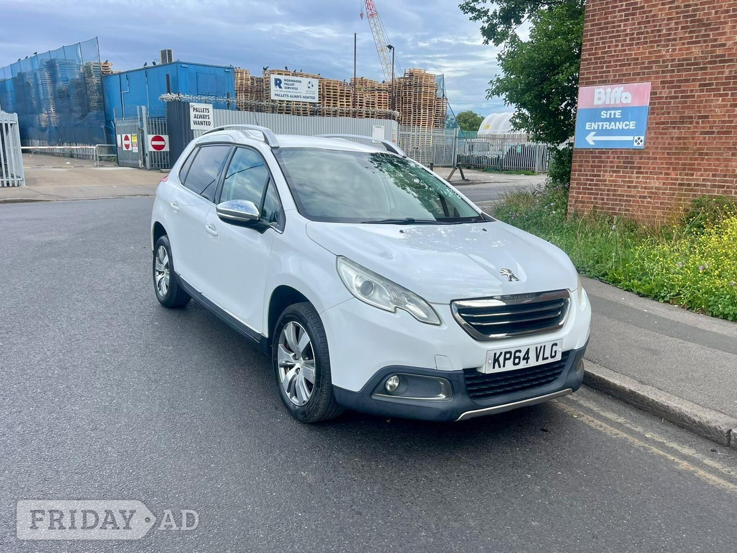 Peugeot 2008 2014 in Wembley