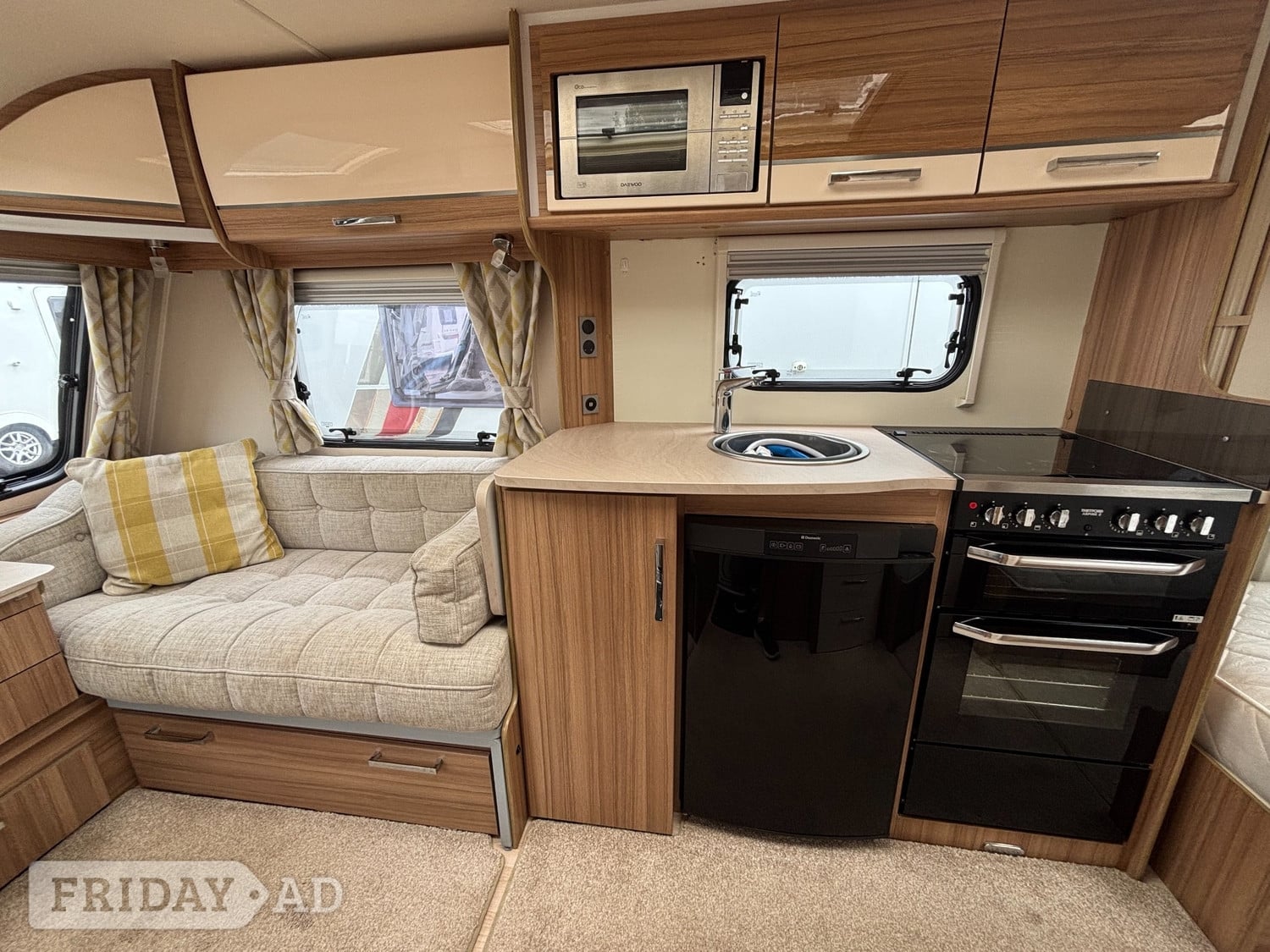 [ berth ]Lunar Clubman
