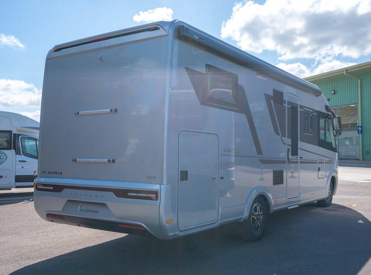 Adria Sonic Supreme 700 DC Newark