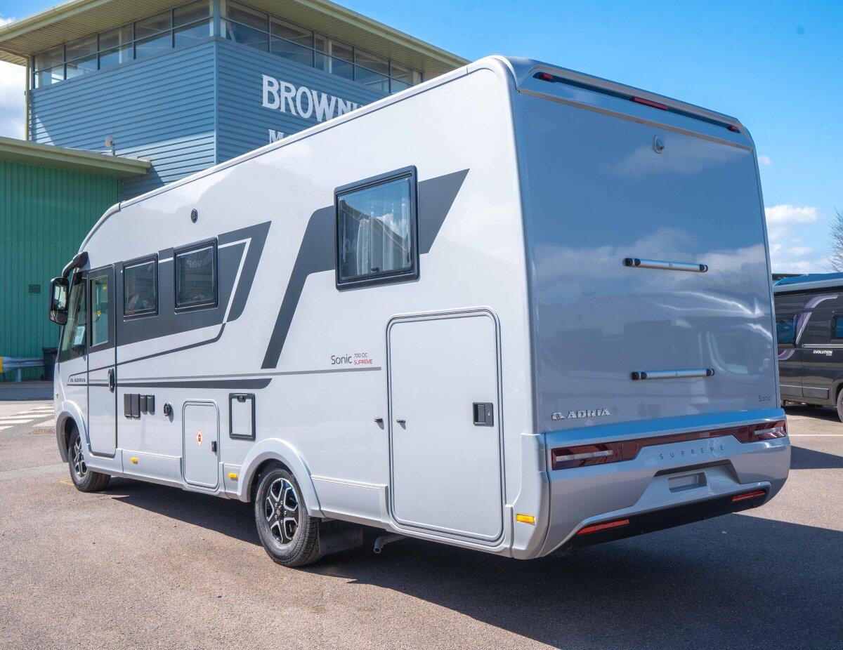 [4 berth ]Adria Sonic Supreme 700 DC