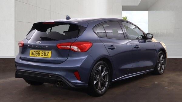 Ford Focus 2019 - Cars