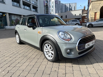 Mini Hatch 2018