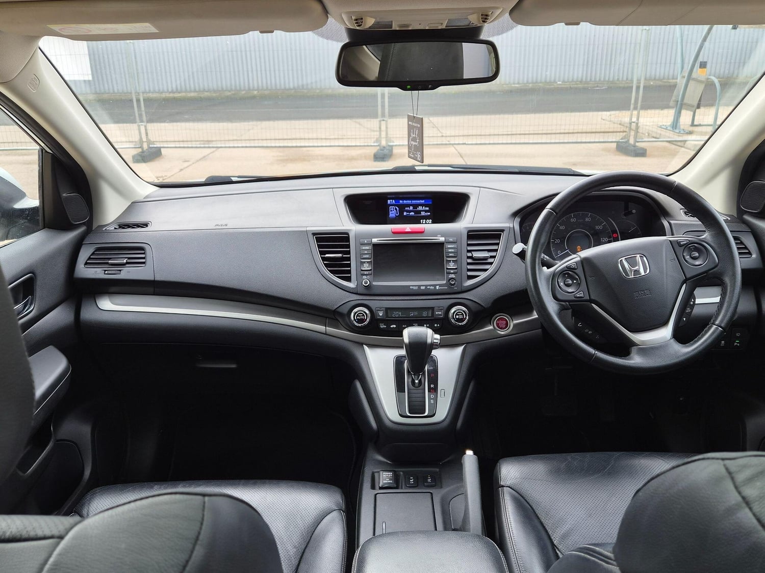 Honda CR-V 2013 - Cars in Slough