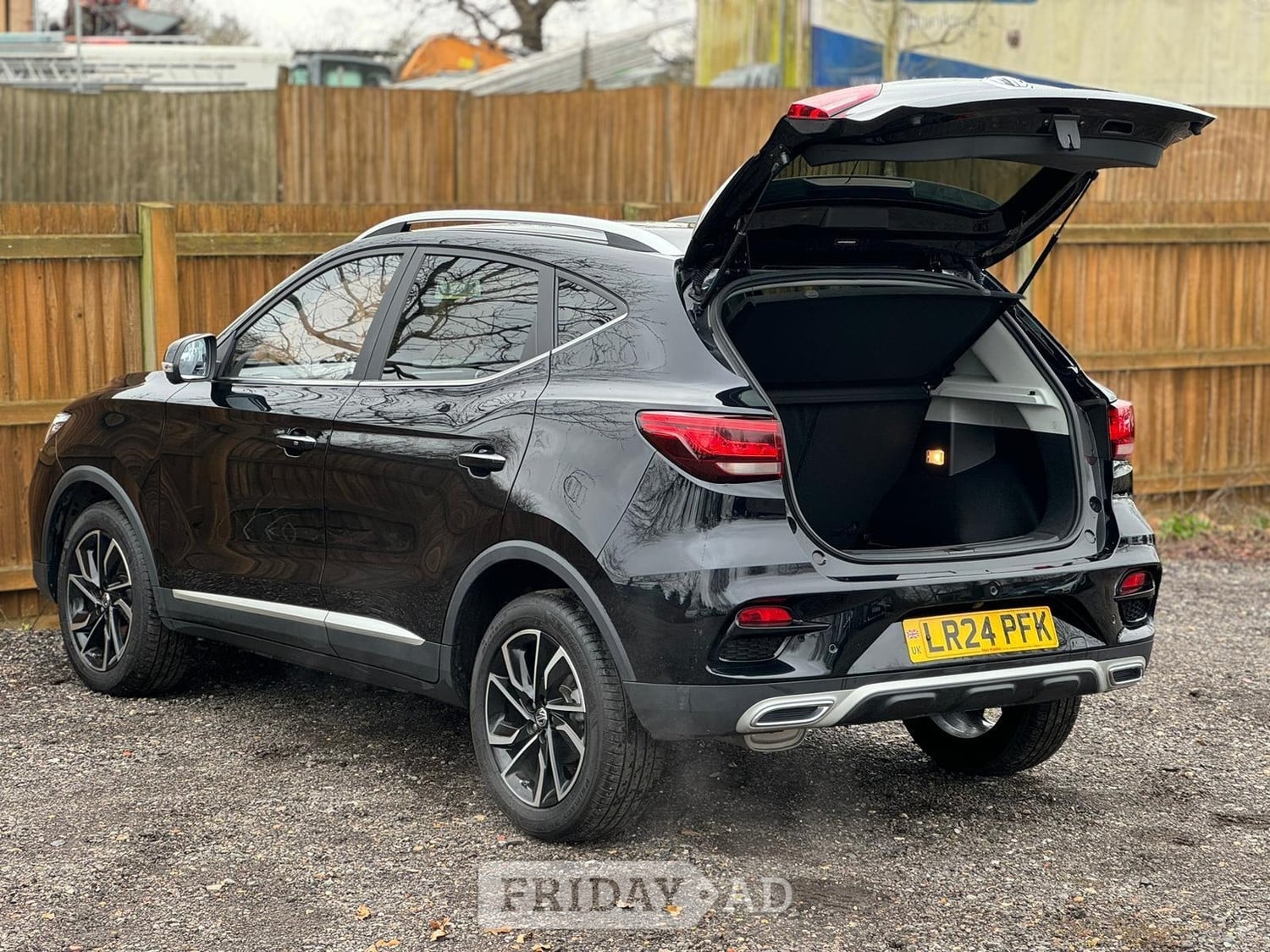 MG ZS 2024 - Cars in St. Albans