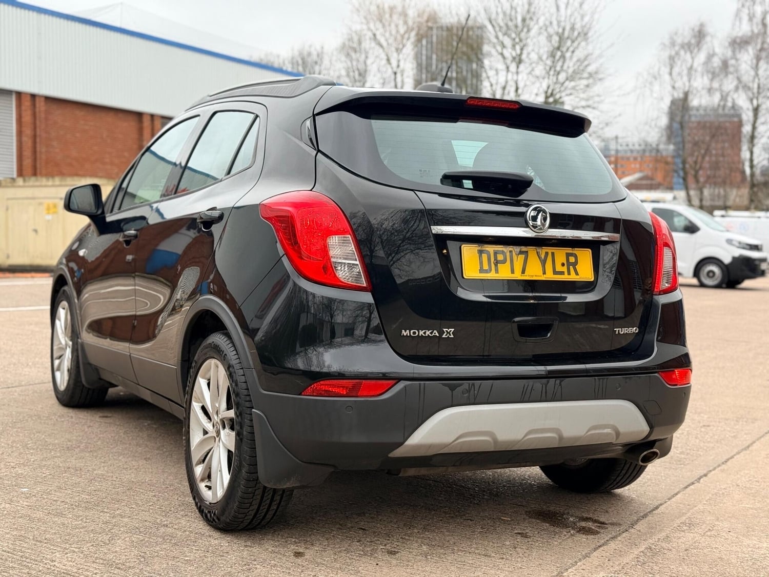 [ berth ]Vauxhall Mokka X
