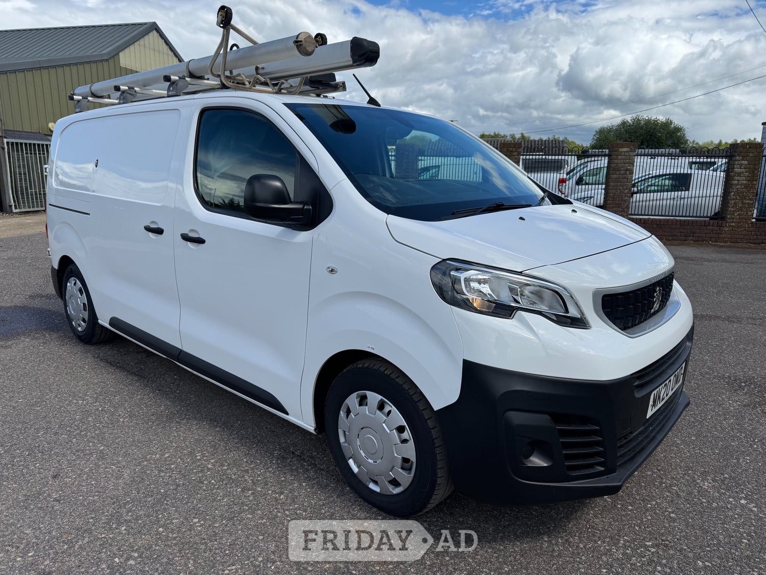 Peugeot Expert 2020 in Faversham