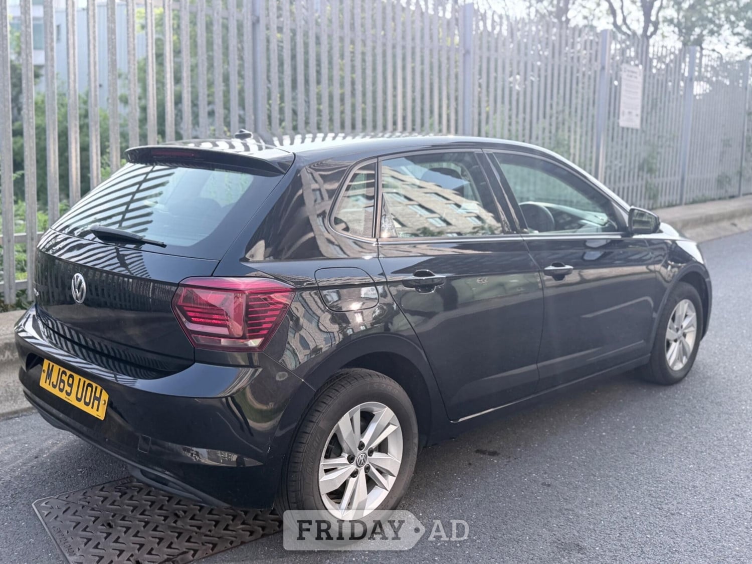 Volkswagen Polo 2019 - Cars in Willesden