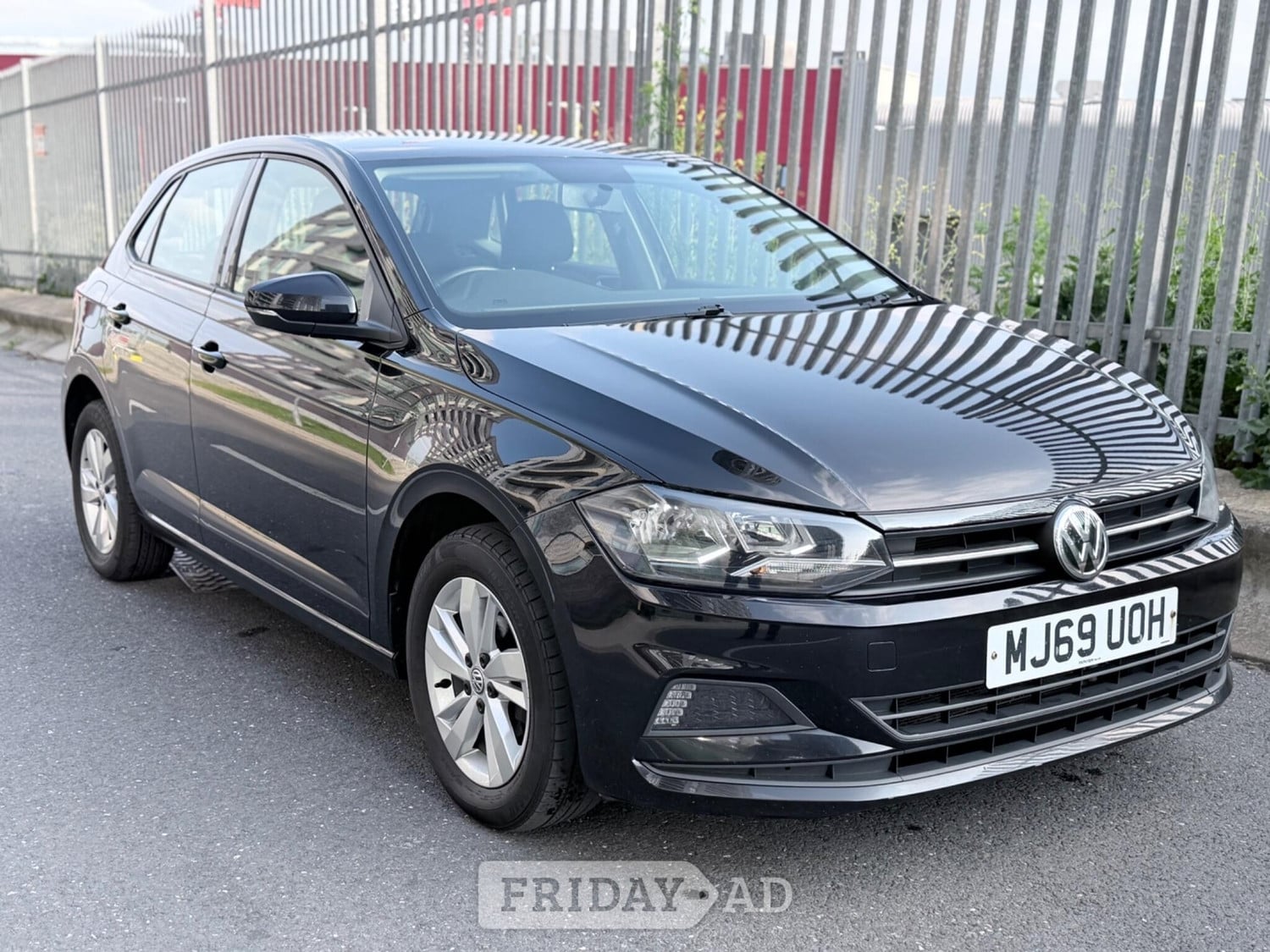 Volkswagen Polo 2019 in Willesden