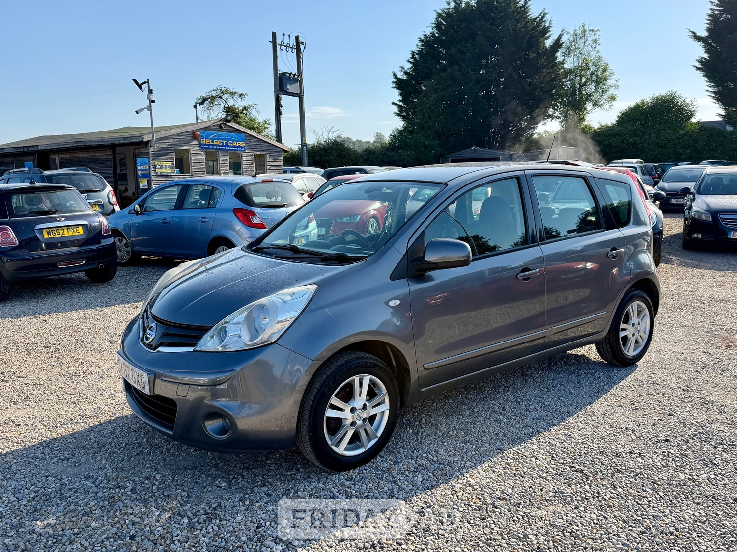 Nissan Note 2012 - Cars