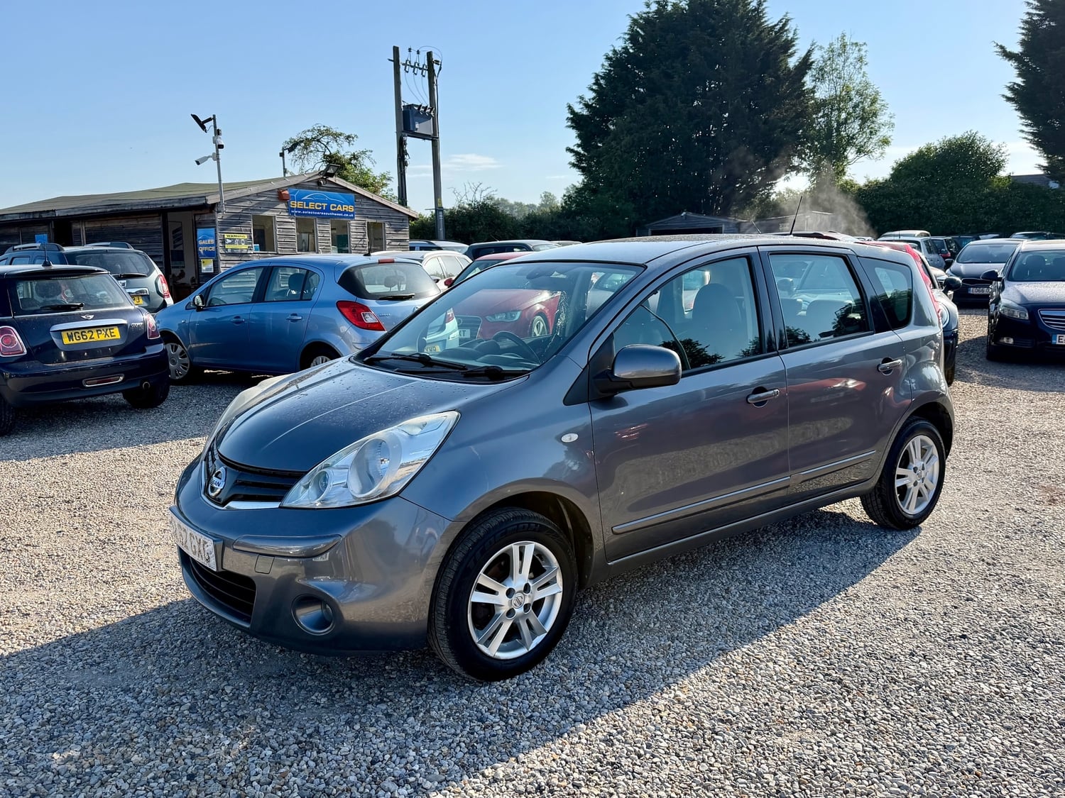 Nissan Note 2012 - Cars