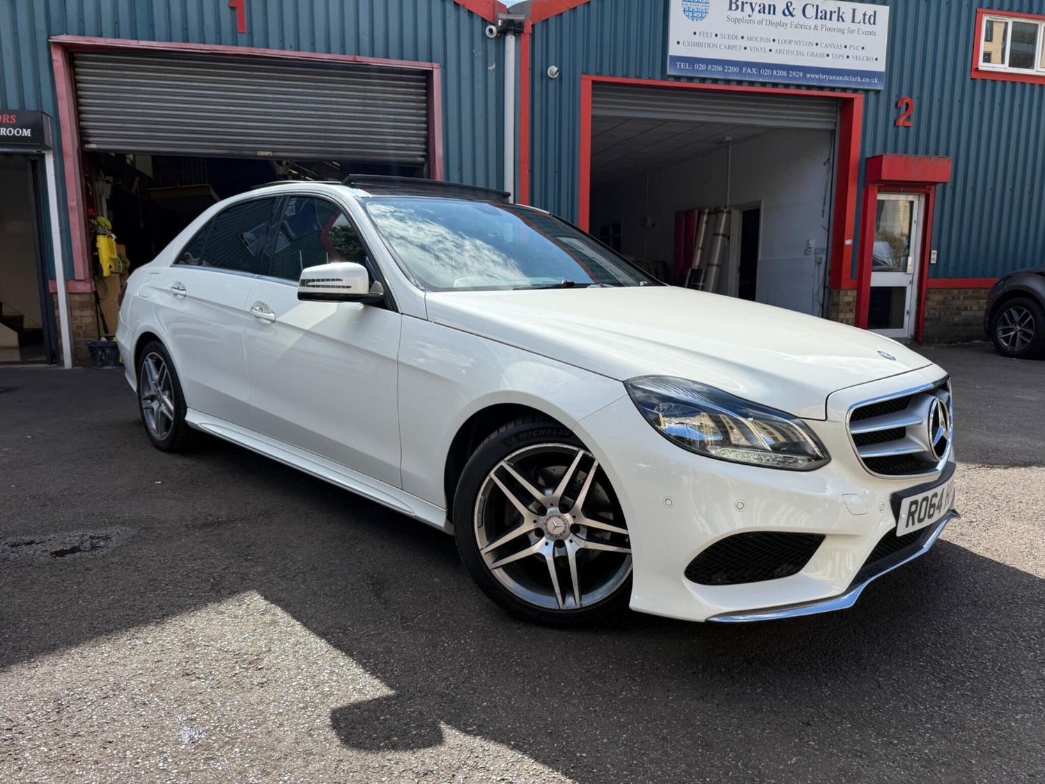 [ berth ]Mercedes-Benz E Class
