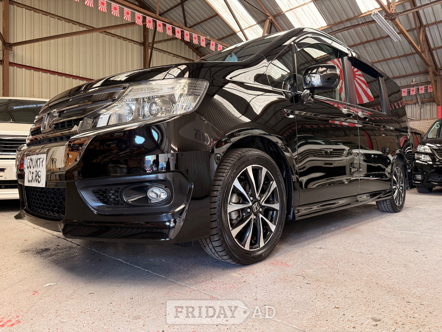 Honda Stepwagon 2014 - Cars