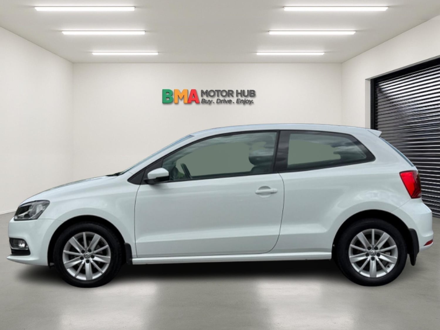 Volkswagen Polo 2015 - Cars