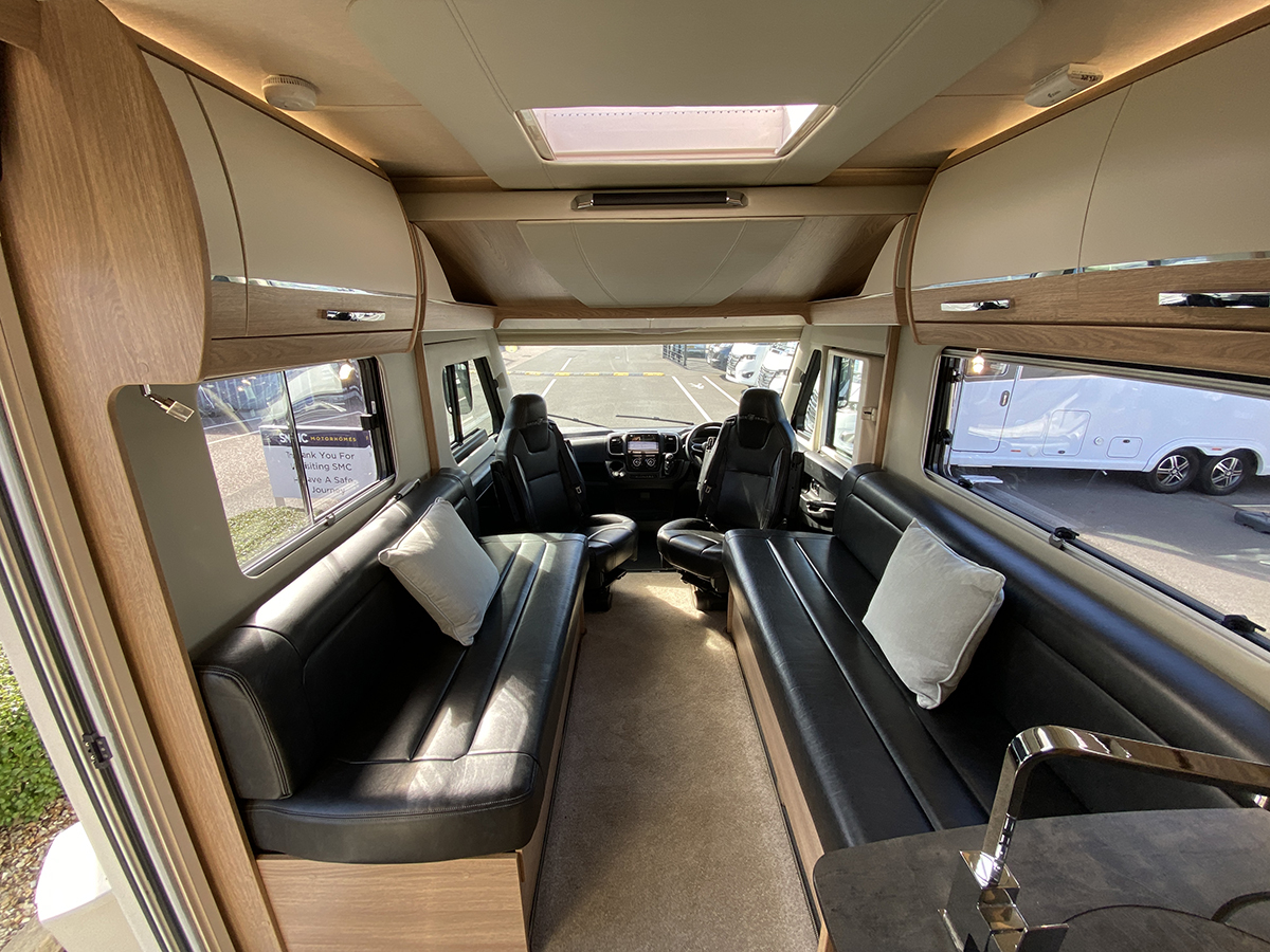 Auto-Trail Grande Frontier  GF-70 Newark