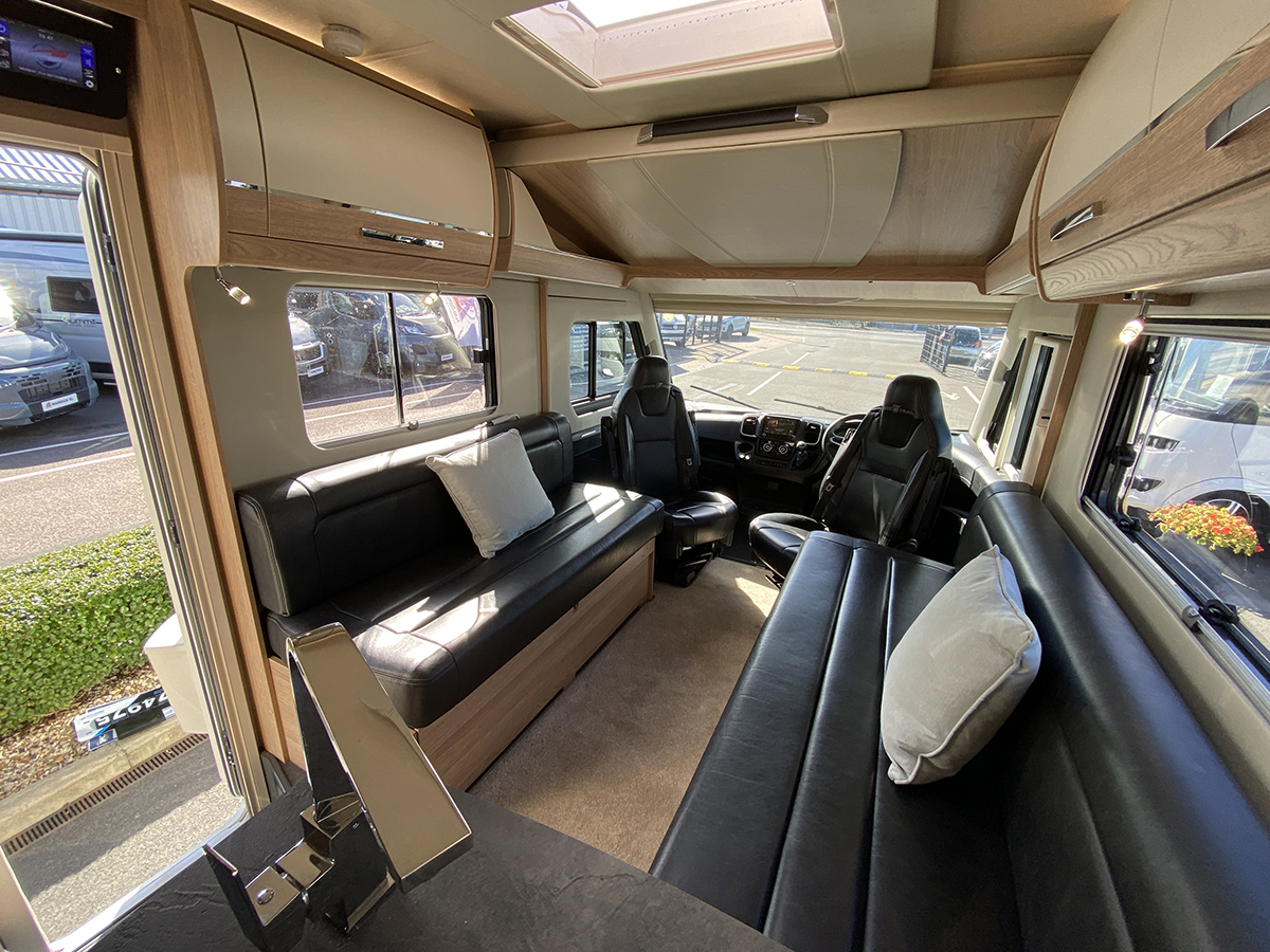 [4 berth ]Auto-Trail Grande Frontier  GF-70