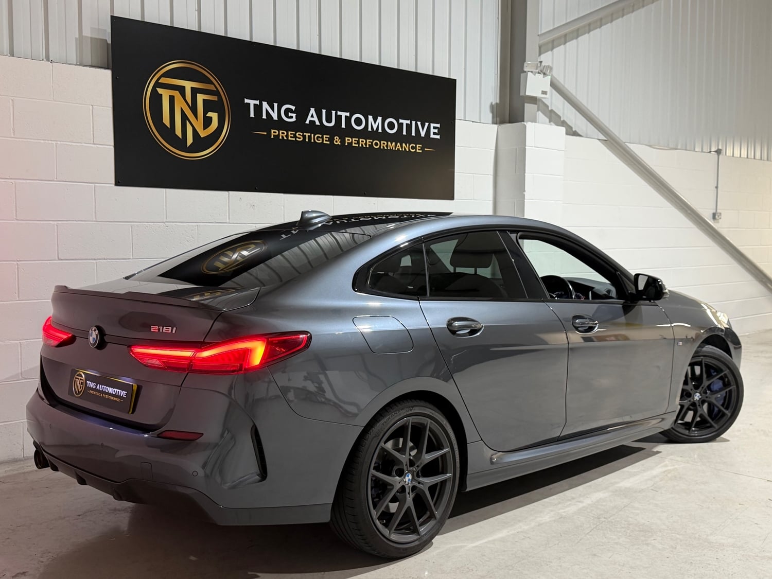 [ berth ]BMW 2 Series