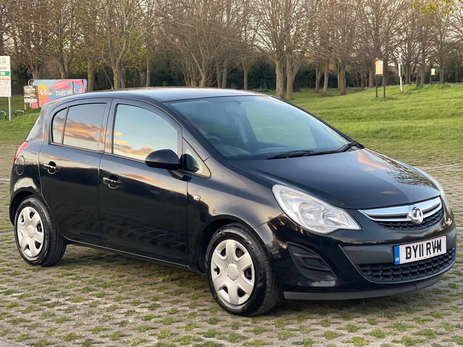Vauxhall Corsa 2011 - Cars in Swanley