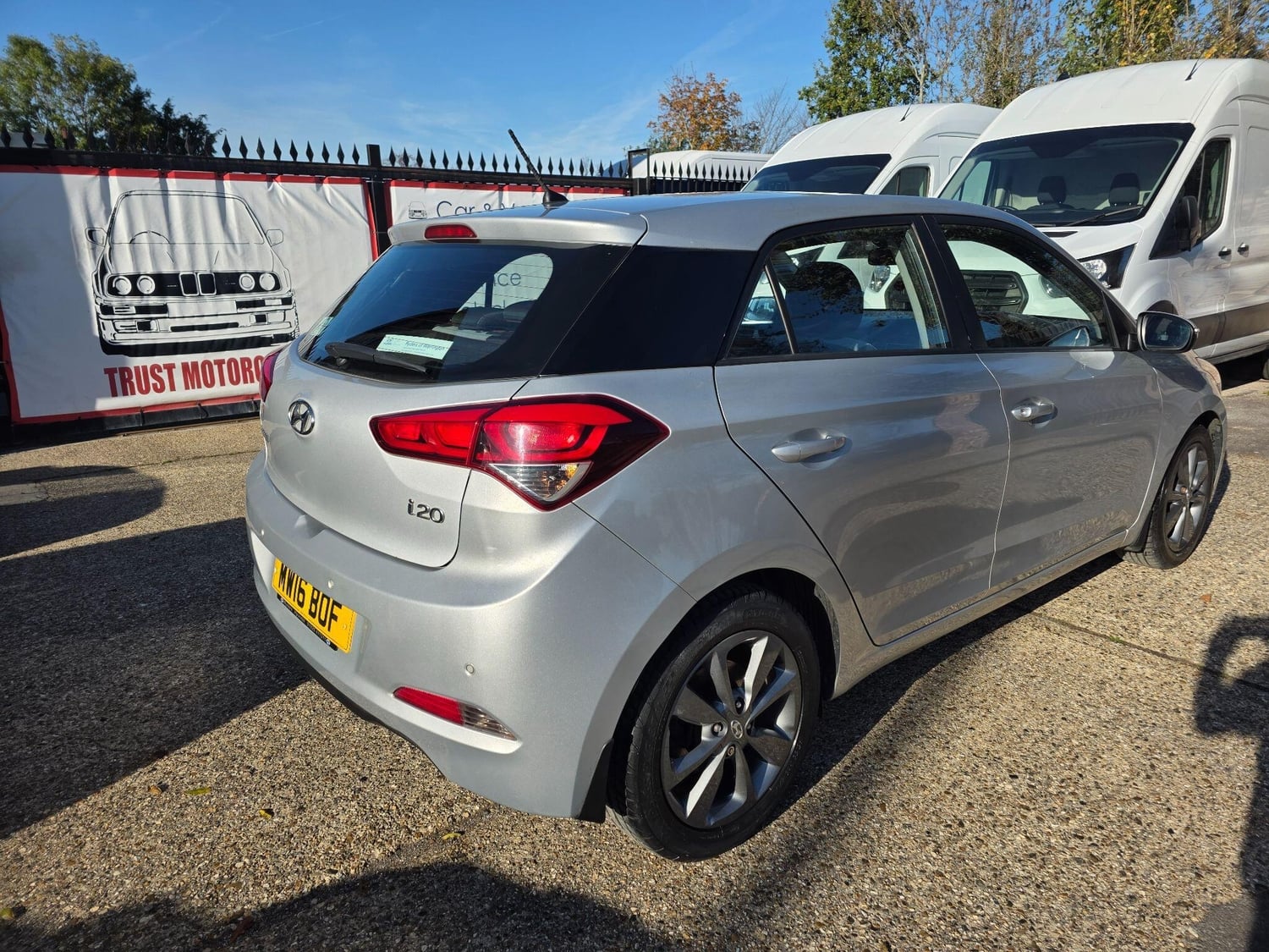 [ berth ]Hyundai i20
