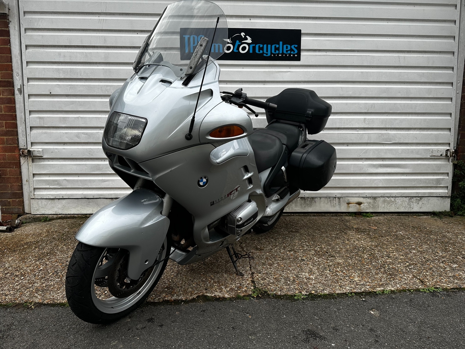 BMW R1100 1998 - Motorbikes, Scooters & Quads in Eastbourne