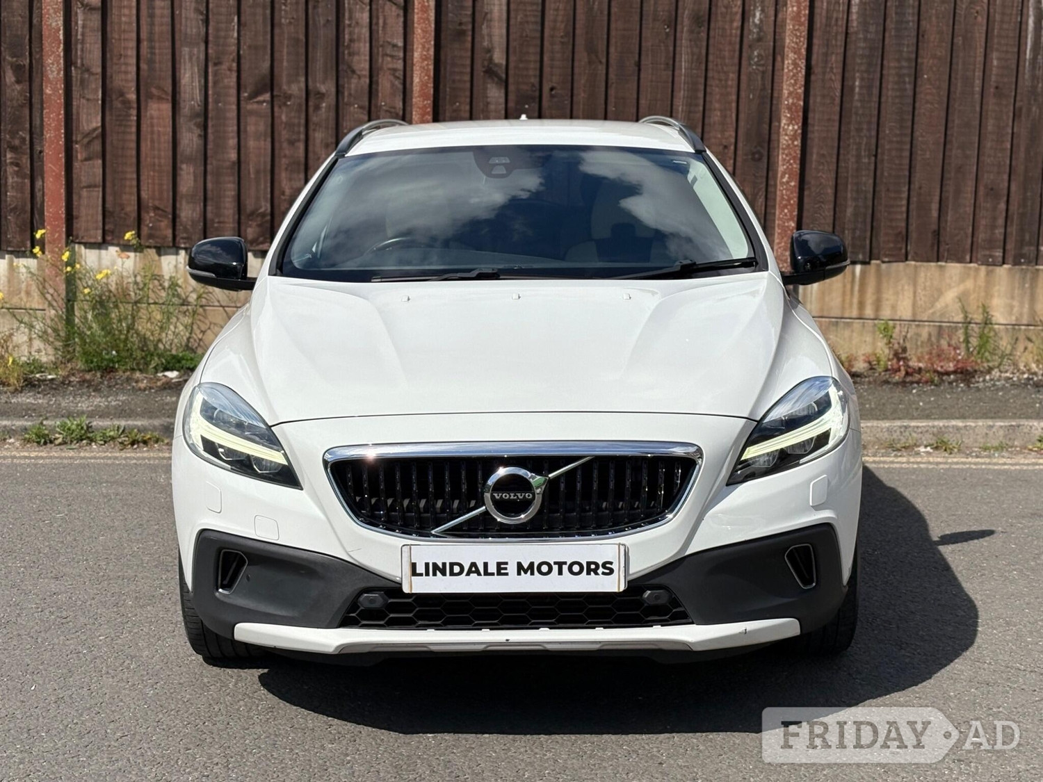 Volvo V40 Cross Country Oldham